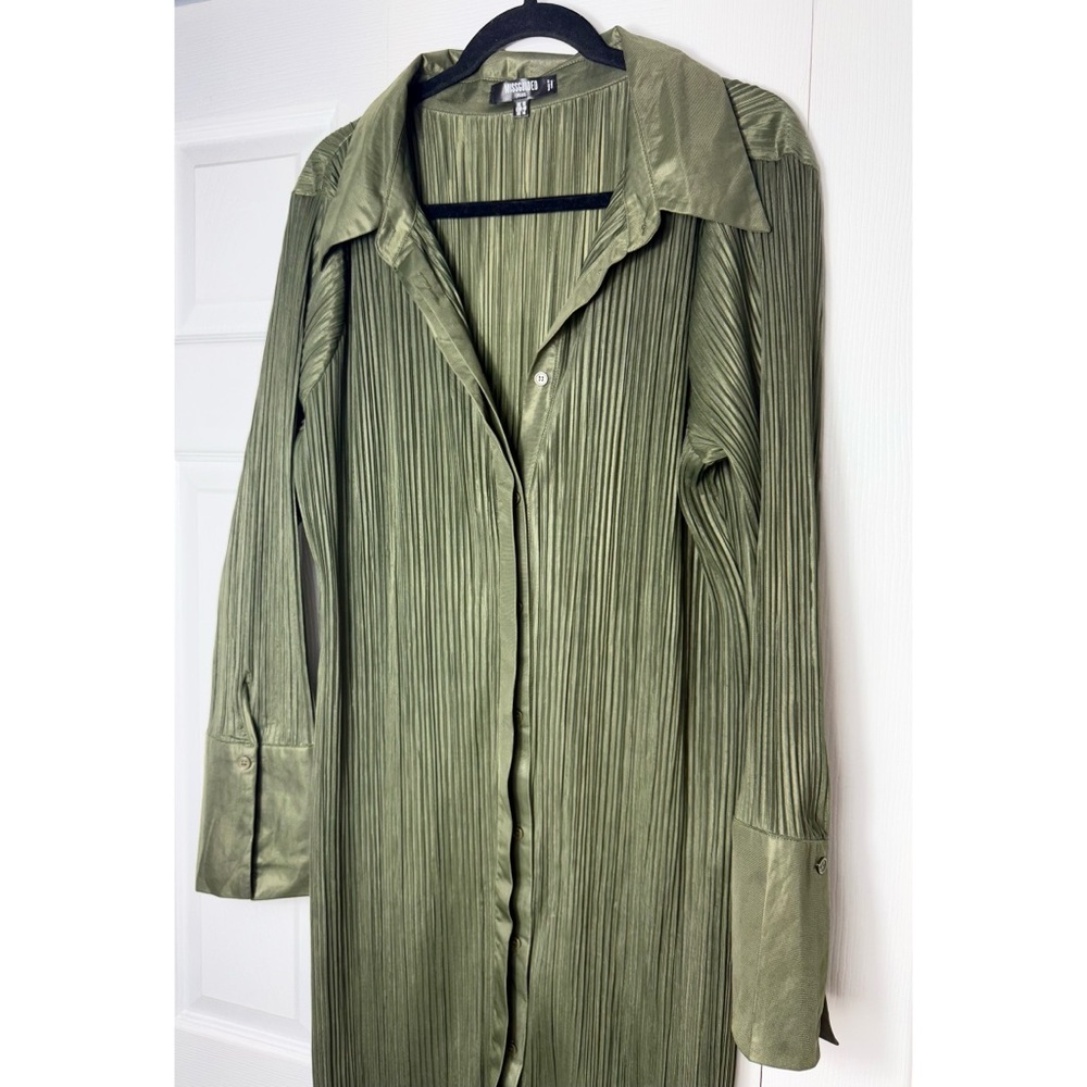 Missguided Olive Green Plissé Button Front Shirt Midi Dress Size 14 XL - Picture 3 of 6